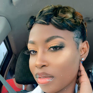 Meet your Posher, Danique